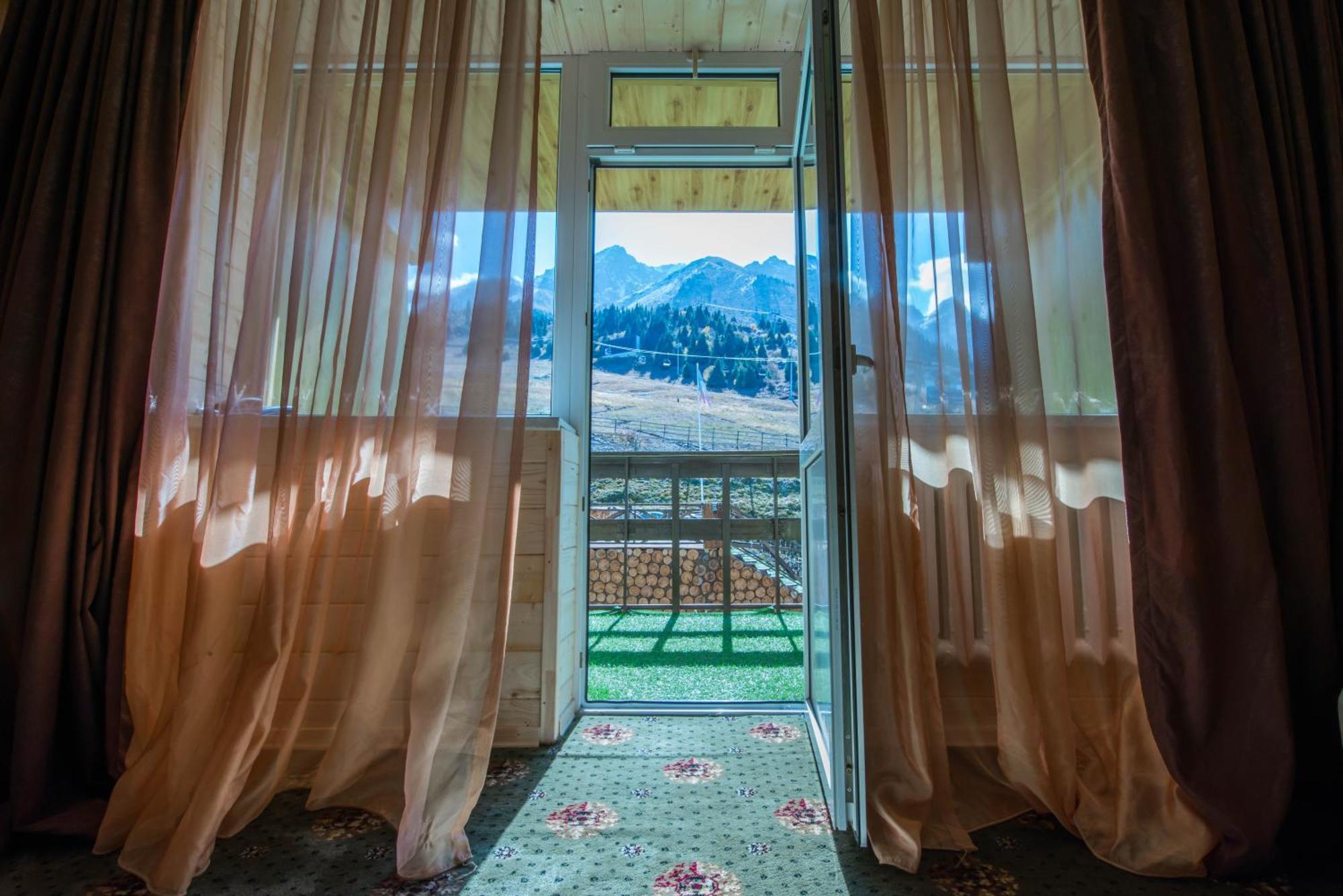 Shymbulak Resort Hotel Almaty Room photo